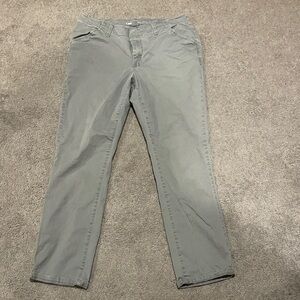 Lee Essential Chino in Classic Gray